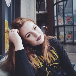 Meet your Posher, Kiana